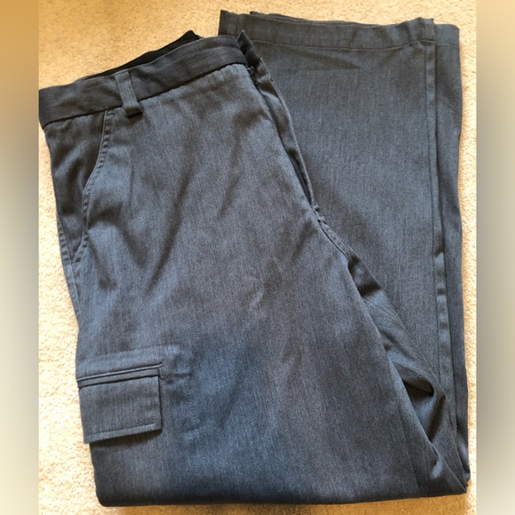 ✨NWOT Cargo Pants Size 36x30 - Picture 2 of 7